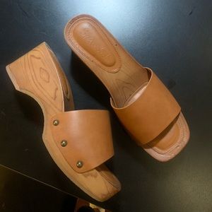 Women’s boho wedge sandals size 8.5, fit more like an 8!